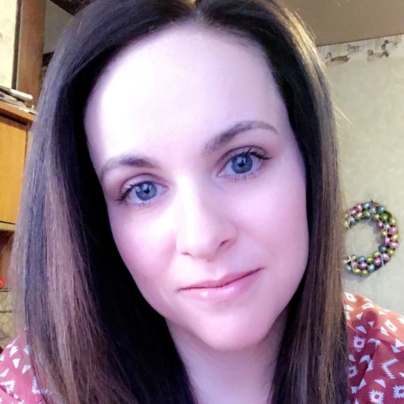 Meet your Posher, Staci - Picture 1 of 1